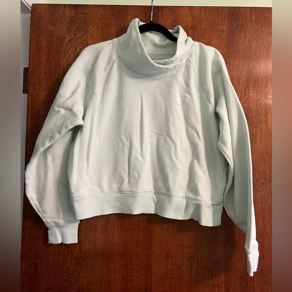 Mint Under Armour cropped fleece wrap‎ neck sweater size M